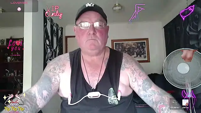 Snapshot of HOTANAL chatting on 05-12-26, 03:25 HOTANAL online show from 05-12-26, 03:25