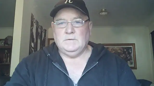 Snapshot of HOTANAL chatting on 09-17-25, 10:56 HOTANAL online show from 09-17-25, 10:56