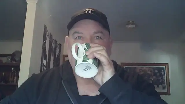 Snapshot of HOTANAL chatting on 09-28-25, 10:39 HOTANAL online show from 09-28-25, 10:39