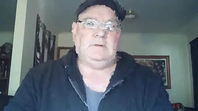 Snapshot of HOTANAL chatting on 09-24-25, 10:48 HOTANAL online show from 09-24-25, 10:48
