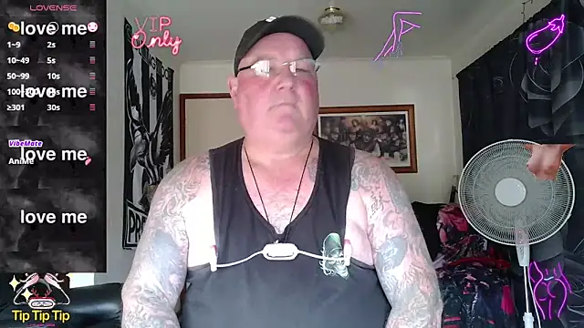 Snapshot of HOTANAL chatting on 04-27-26, 03:15 HOTANAL online show from 04-27-26, 03:15
