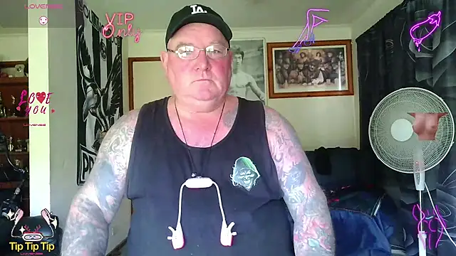 Snapshot of HOTANAL chatting on 05-31-26, 02:17 HOTANAL online show from 05-31-26, 02:17