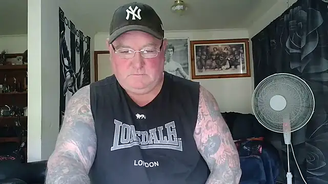 Snapshot of HOTANAL chatting on 06-03-26, 02:12 HOTANAL online show from 06-03-26, 02:12