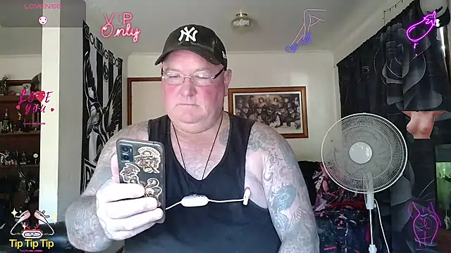 Snapshot of HOTANAL chatting on 04-28-26, 02:21 HOTANAL online show from 04-28-26, 02:21