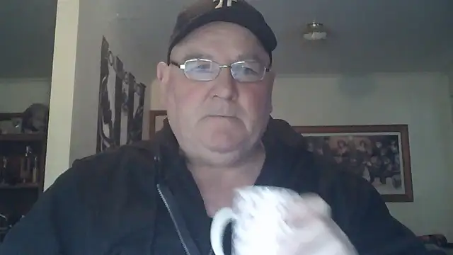 Snapshot of HOTANAL chatting on 09-18-25, 10:13 HOTANAL online show from 09-18-25, 10:13