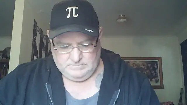 Snapshot of HOTANAL chatting on 10-16-25, 10:07 HOTANAL online show from 10-16-25, 10:07