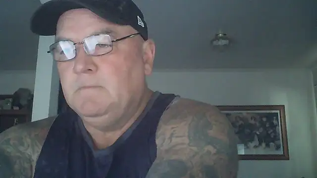 Snapshot of HOTANAL chatting on 03-23-25, 12:58 HOTANAL online show from 03-23-25, 12:58