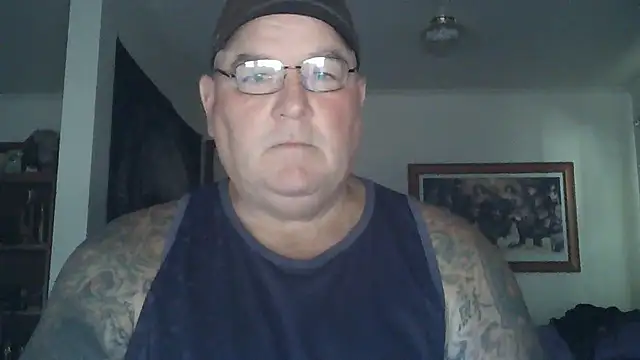 Snapshot of HOTANAL chatting on 02-25-25, 01:30 HOTANAL online show from 02-25-25, 01:30