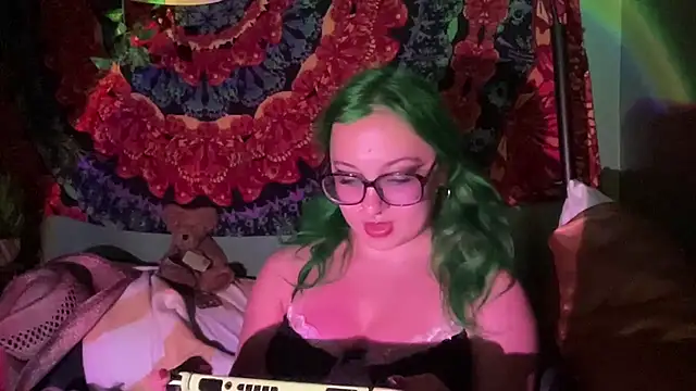Snapshot of sweetandwet_daddy chatting on 06-16-26, 12:38 sweetandwet daddy online show from 06-16-26, 12:38