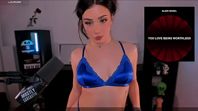 SofiRusselle online show from 01-10-26, 07:31