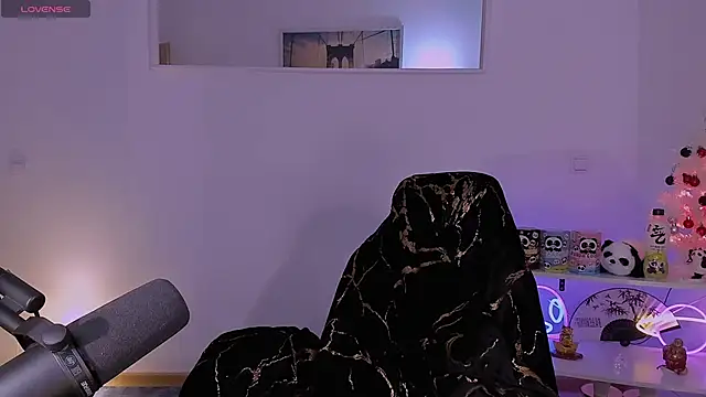 SofiRusselle online show from 12-31-24, 06:24