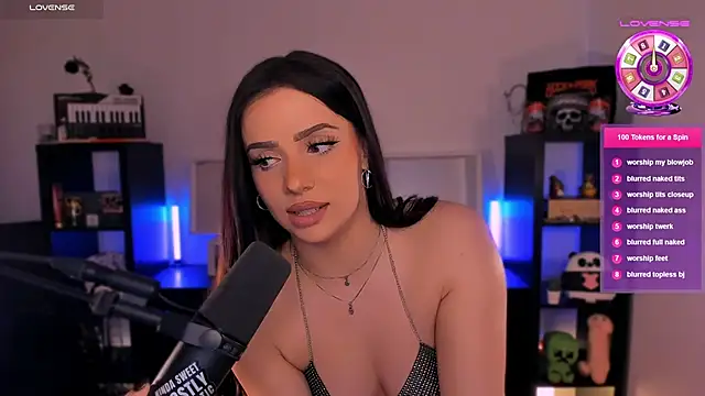 SofiRusselle online show from 11-30-25, 06:09