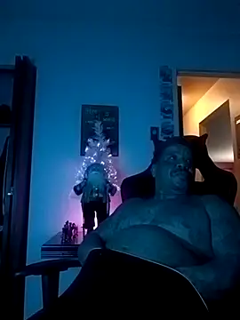 yellowwetfox online show from 12-22-24, 02:28