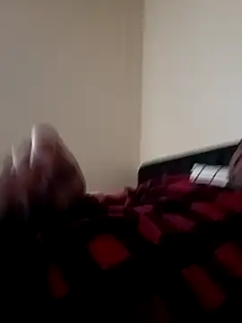 yellowwetfox online show from 11-22-25, 09:57