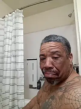 yellowwetfox online show from 04-12-26, 07:50