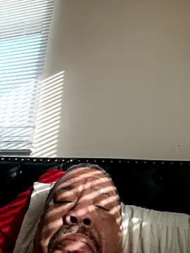 yellowwetfox online show from 02-28-26, 03:55