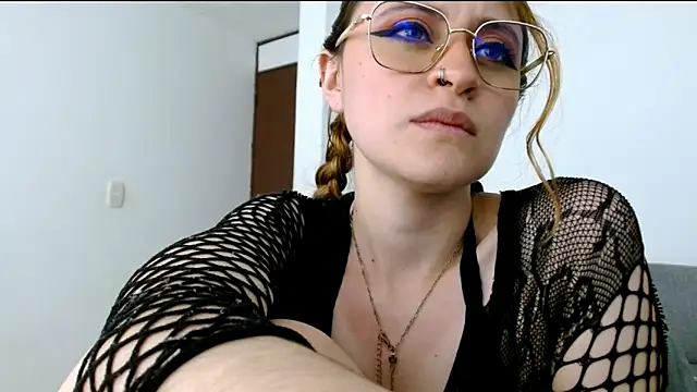 Juls winter  online show from 03-11-26, 06:13