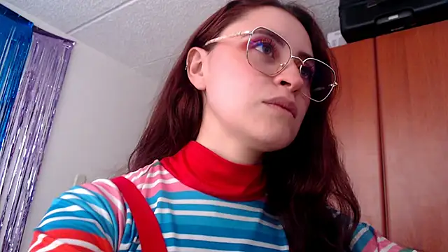 Juls winter  online show from 10-06-25, 05:13