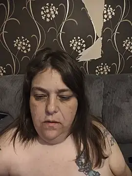 Snapshot of HouseWifeWhore_Milf chatting on 06-04-26, 01:10 HouseWifeWhore Milf online show from 06-04-26, 01:10