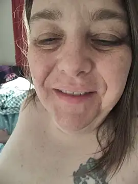 Snapshot of HouseWifeWhore_Milf chatting on 05-29-26, 05:46 HouseWifeWhore Milf online show from 05-29-26, 05:46