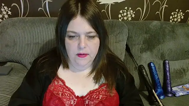 Snapshot of HouseWifeWhore_Milf chatting on 03-16-26, 11:18 HouseWifeWhore Milf online show from 03-16-26, 11:18
