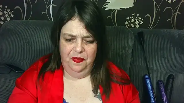 Snapshot of HouseWifeWhore_Milf chatting on 04-05-26, 12:50 HouseWifeWhore Milf online show from 04-05-26, 12:50