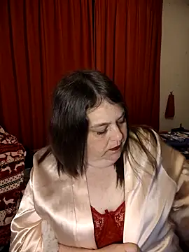 Snapshot of HouseWifeWhore_Milf chatting on 05-01-26, 11:10 HouseWifeWhore Milf online show from 05-01-26, 11:10