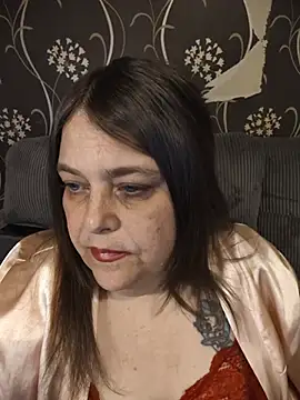 Snapshot of HouseWifeWhore_Milf chatting on 05-27-26, 11:12 HouseWifeWhore Milf online show from 05-27-26, 11:12