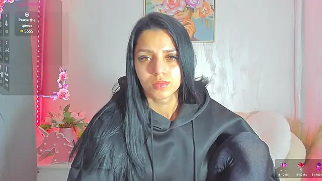 Snapshot of Sarabecker chatting on 04-22-26, 06:53 Sarabecker online show from 04-22-26, 06:53