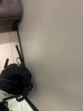 CrazzyChicks online show from 03-11-26, 06:40