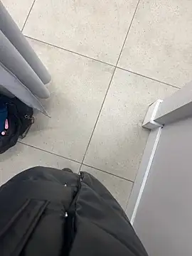 CrazzyChicks online show from 03-26-26, 06:00