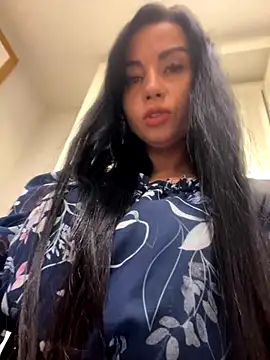 CrazzyChicks online show from 09-27-25, 07:14