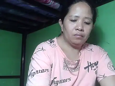 Snapshot of sweetlady_pinay chatting on 04-18-26, 12:57 sweetlady pinay online show from 04-18-26, 12:57