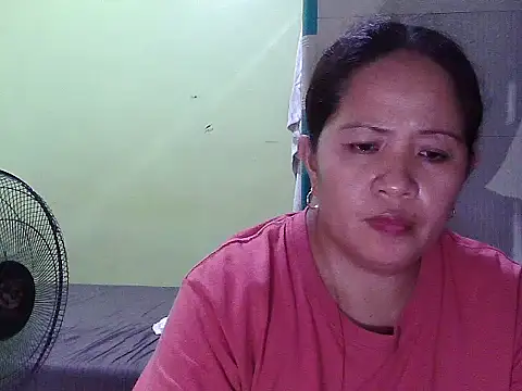 Snapshot of sweetlady_pinay chatting on 11-12-25, 10:52 sweetlady pinay online show from 11-12-25, 10:52