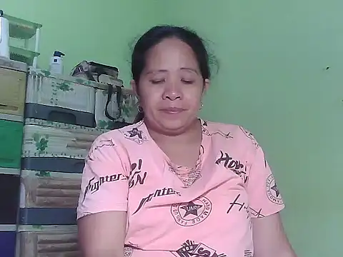 Snapshot of sweetlady_pinay chatting on 04-17-26, 11:35 sweetlady pinay online show from 04-17-26, 11:35