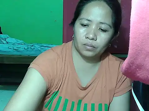 Snapshot of sweetlady_pinay chatting on 09-23-25, 01:01 sweetlady pinay online show from 09-23-25, 01:01