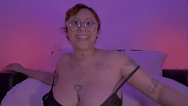 Snapshot of Lilmuh_ chatting on 05-01-26, 12:04 Lilmuh online show from 05-01-26, 12:04