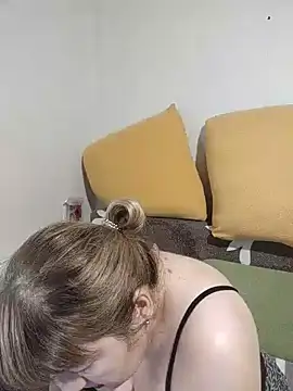 stefanyharper16 online show from 05-18-26, 11:53