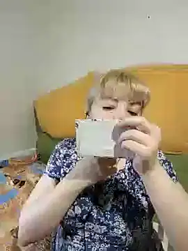 Snapshot of stefanyharper16 chatting on 11-15-25, 10:47 stefanyharper16 online show from 11-15-25, 10:47