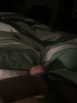 Snapshot of BennoBigD chatting on 02-09-25, 01:11 BennoBigD online show from 02-09-25, 01:11