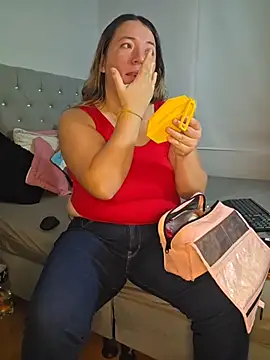 isabella rossse online show from 01-14-26, 01:59