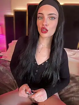 Snapshot of KarissaChantelle chatting on 04-21-26, 03:18 KarissaChantelle online show from 04-21-26, 03:18