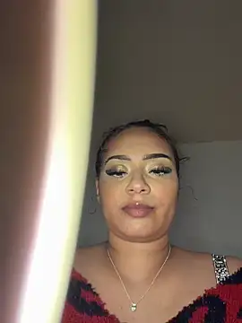 Snapshot of CarmelaAnthony chatting on 02-19-26, 05:43 CarmelaAnthony online show from 02-19-26, 05:43