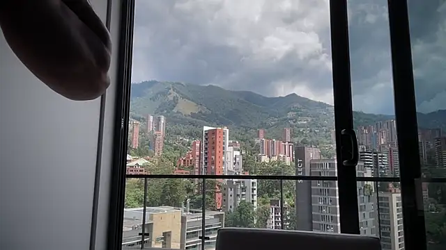 romeolovedark online show from 10-04-25, 05:58