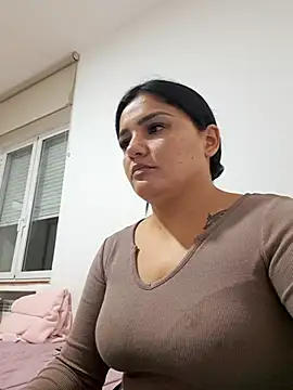 Snapshot of laura_dirtyhot chatting on 01-02-25, 09:28 laura dirtyhot online show from 01-02-25, 09:28