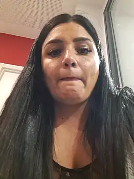 Snapshot of laura_dirtyhot chatting on 12-06-24, 10:57 laura dirtyhot online show from 12-06-24, 10:57