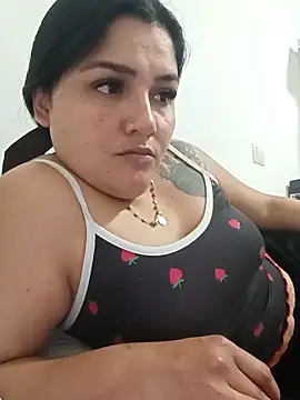 Snapshot of laura_dirtyhot chatting on 11-05-25, 09:56 laura dirtyhot online show from 11-05-25, 09:56