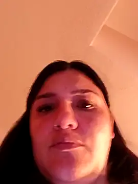 Snapshot of laura_dirtyhot chatting on 11-14-25, 11:30 laura dirtyhot online show from 11-14-25, 11:30