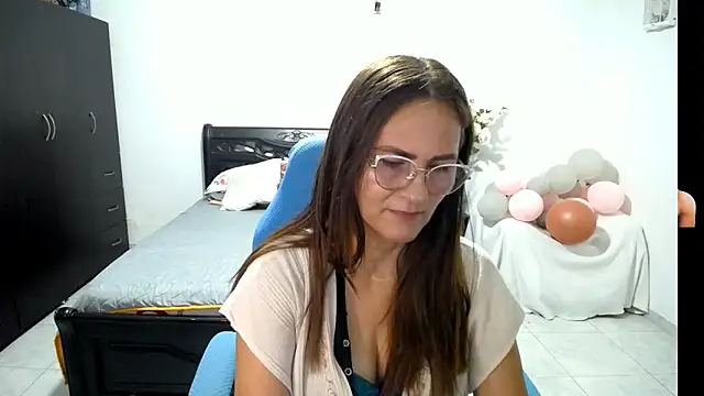 Xiimen online show from 09-17-25, 10:01