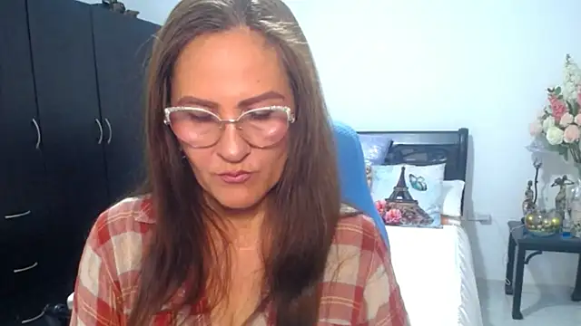 Snapshot of Xiimen chatting on 05-28-26, 01:02 Xiimen online show from 05-28-26, 01:02
